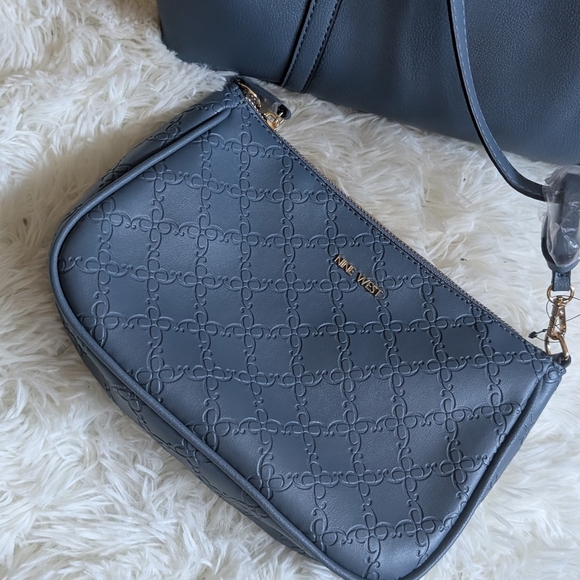 Set Nine West Jordii Trap Shoulder Tote Bag and Crossbody - Picture 6 of 12